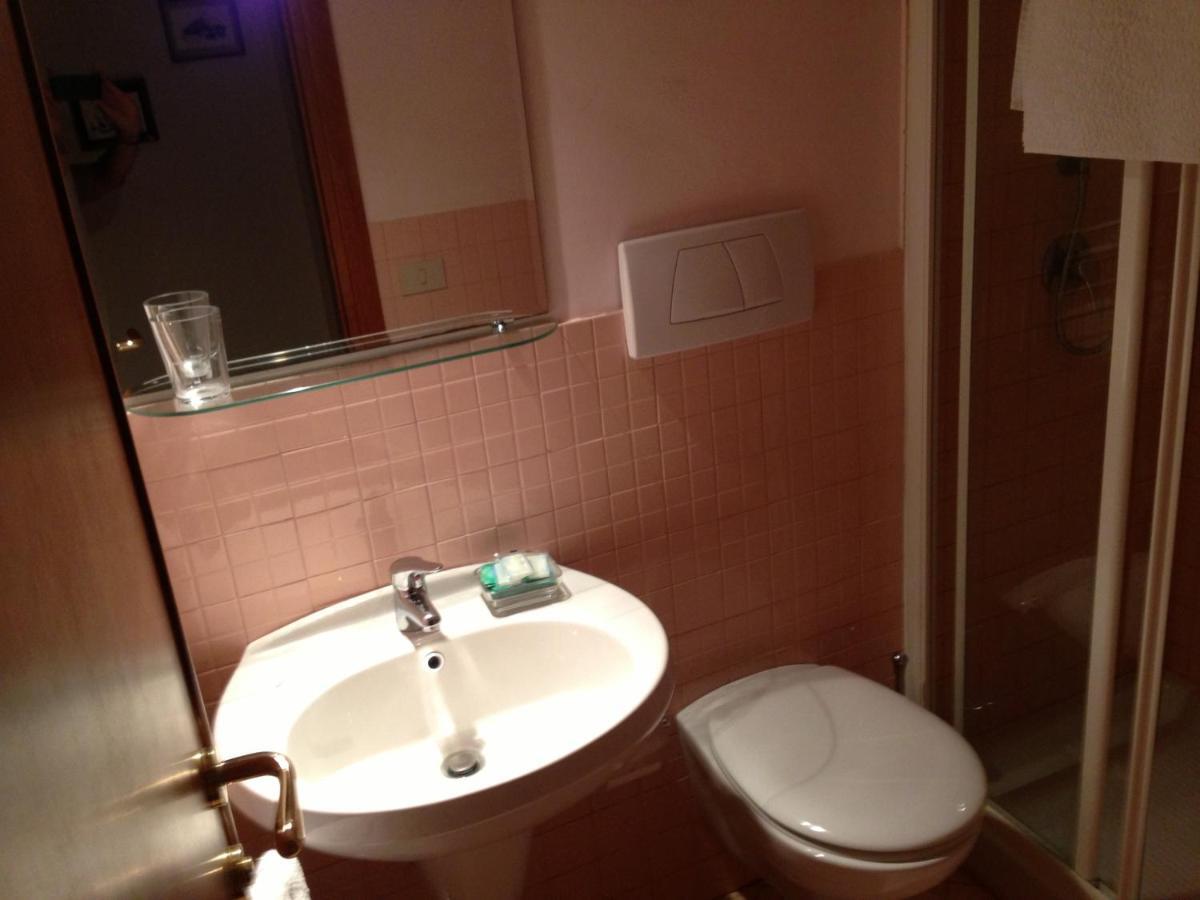 B&B Vicolo Vecchio Террачина Екстер'єр фото